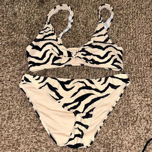 Striped Swimsuit - Picture 1 of 6